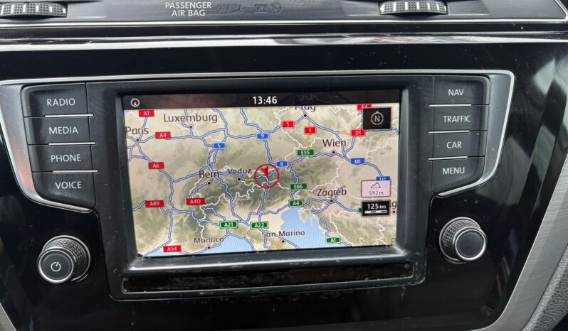 VW Touran Trendline 1,6 SCR TDI DSG voll