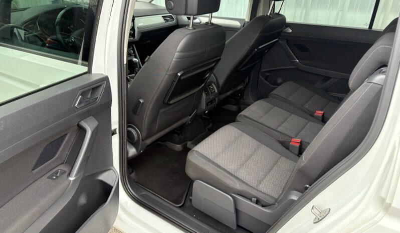 VW Touran Trendline 1,6 SCR TDI DSG voll