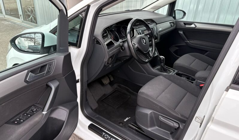 VW Touran Trendline 1,6 SCR TDI DSG voll