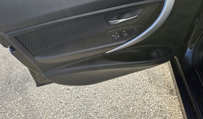 BMW 318d Touring voll