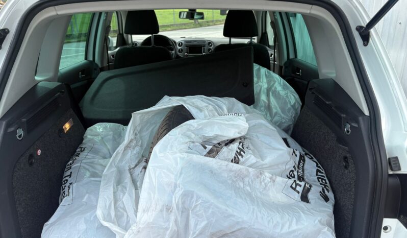 VW Tiguan 2,0 TDI Sport BMT voll