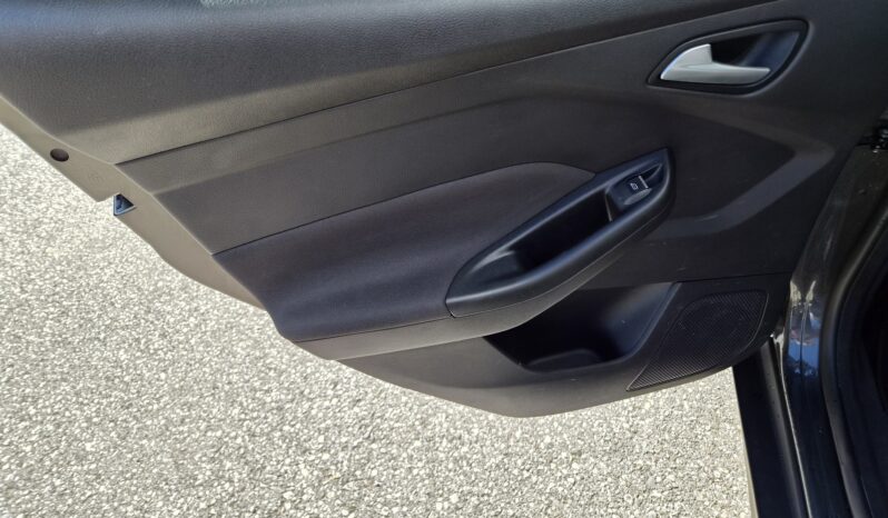 Ford Focus Traveller 1,5 EcoBlue Trend voll