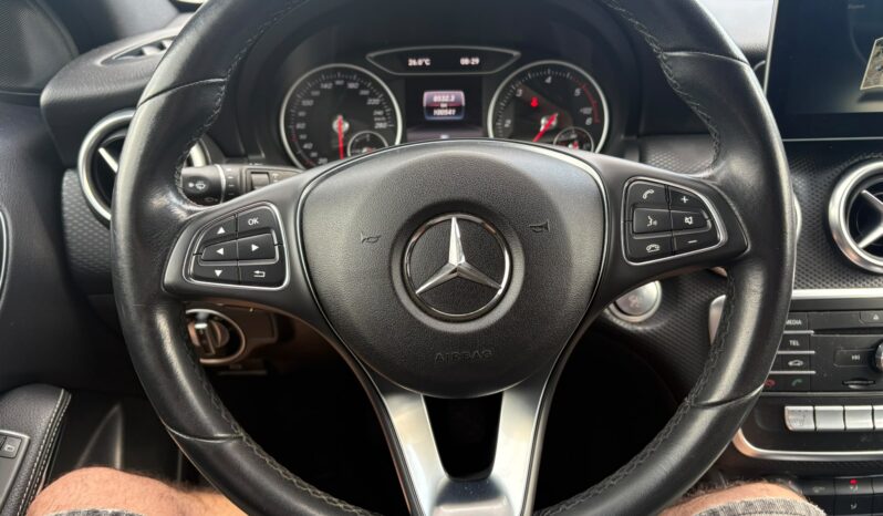 Mercedes A 180 d Austria Edition voll